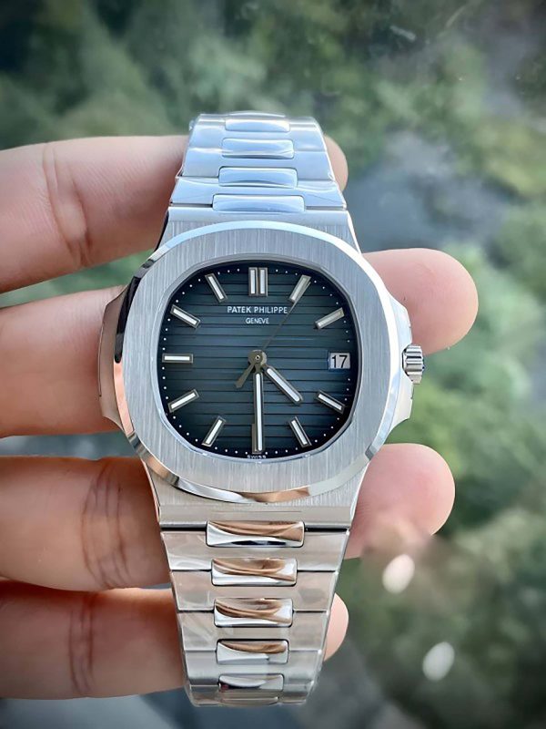 Patek Philippe NAUTILUS Blue Dial Unisex Watch 5711-1A-010