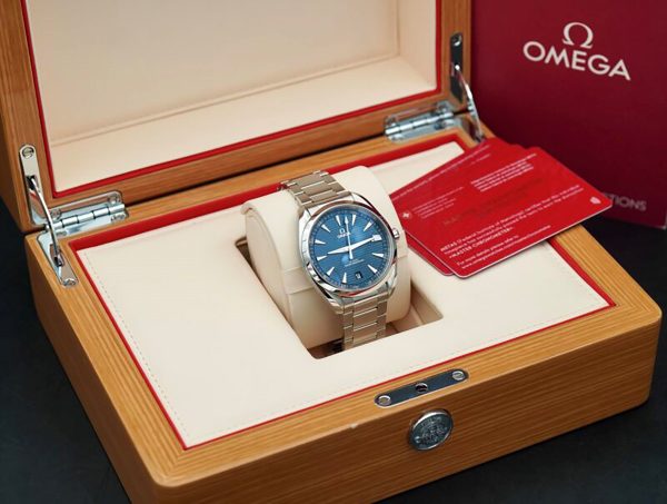 Omega Seamaster Aqua Terra Automatic Chronometer Men’s Watch 220.10.41.21.03.004