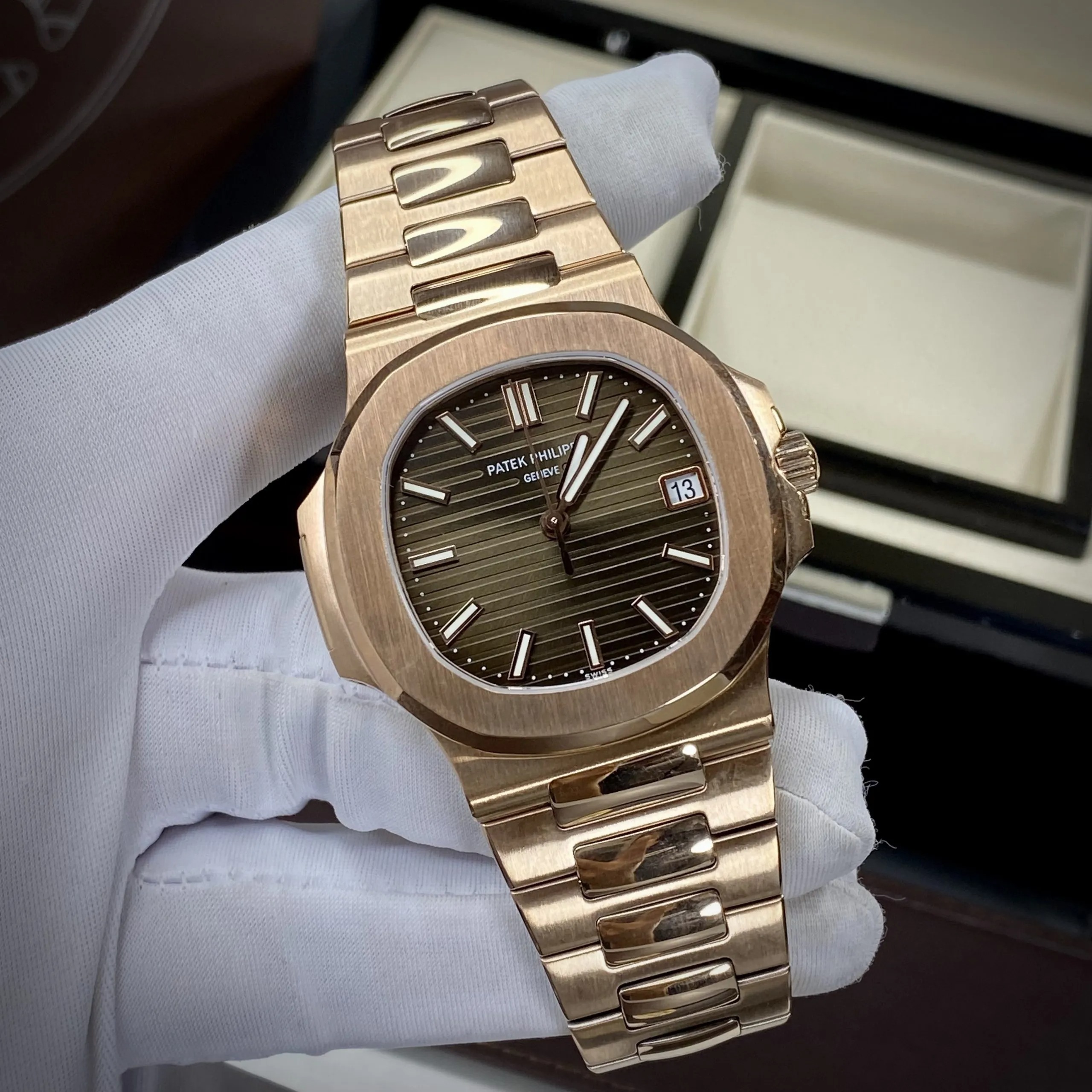 Patek Philippe Nautilus 5726 Super Fake 1:1 Swiss Watch 40mm