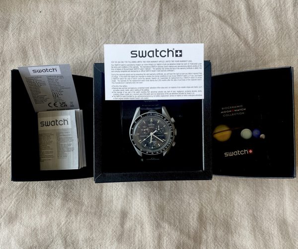 Omega x Swatch Bioceramic Moonswatch Mission To The Moon SO33M100