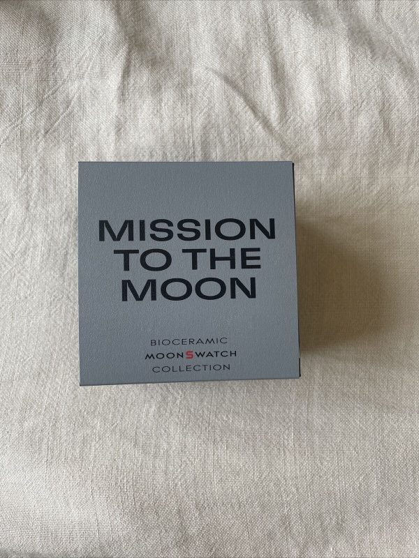 Omega x Swatch Bioceramic Moonswatch Mission To The Moon SO33M100