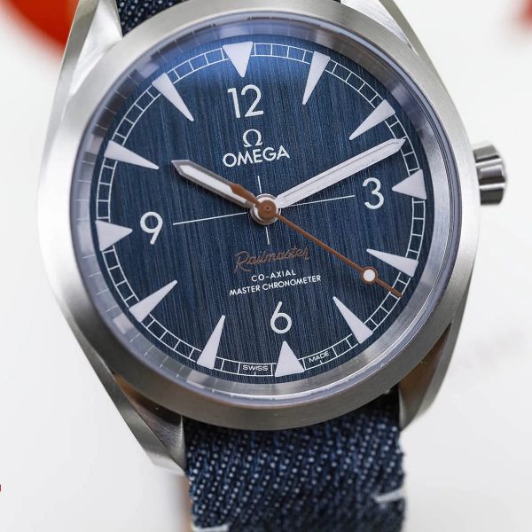 Omega Seamaster Railmaster Co-Axial Master Chronometer 40mm 22012402003001 Watch