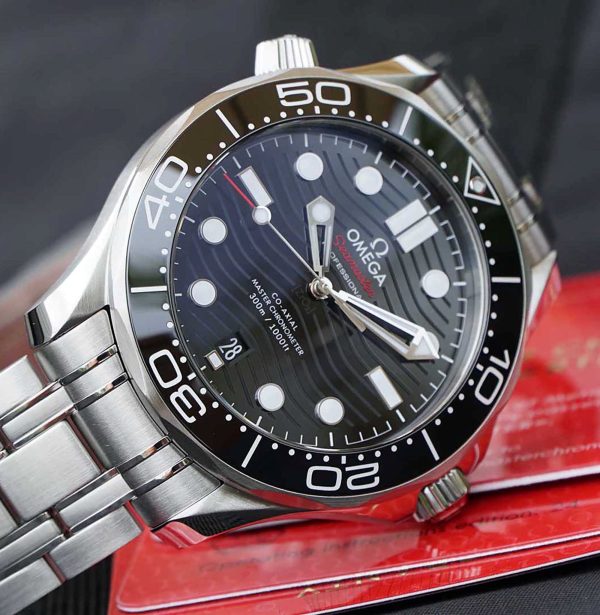 Omega Seamaster Diver 300m Co-Axial Master Chronometer 42mm