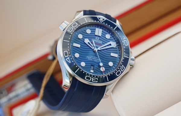 Omega Seamaster Diver NEW 2024 42mm Blue Rubber 210.32.42.20.03.01