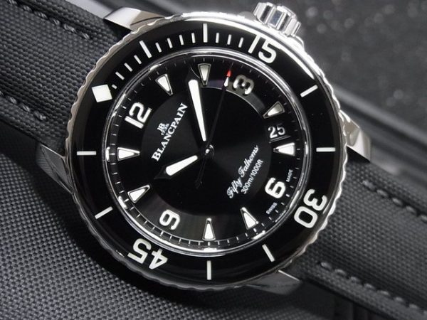 BLANCPAIN Fifty Fathoms Automatique Black Dial Men’s Watch Item No. 5015-1130-52A