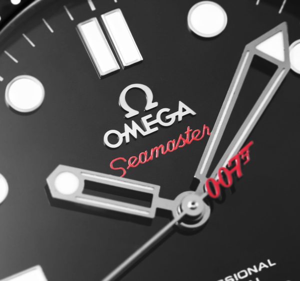 Omega Seamaster Diver 300m Co-Axial Chronometer Chronograph 41.5mm 21230425001001