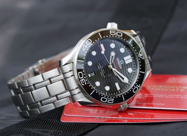 Omega Seamaster Diver 300m Co-Axial Master Chronometer 42mm