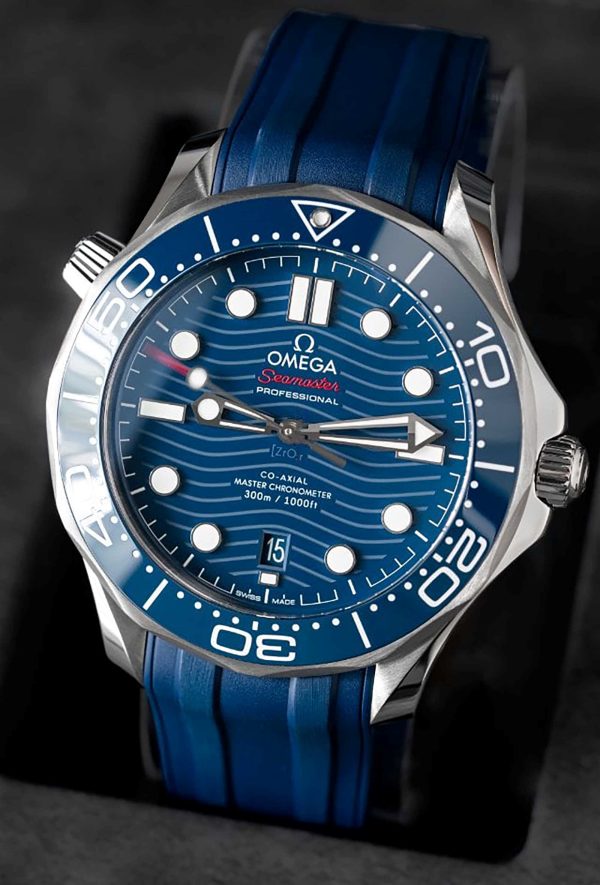 Omega Seamaster Diver 300 M NEW 2024 42mm Blue Rubber 210.32.42.20.03.01