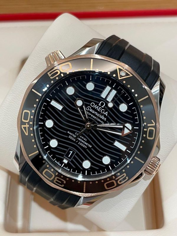 OMEGA Seamaster Diver 300M – 210.22.42.20.01.002 – Full Set – 2021