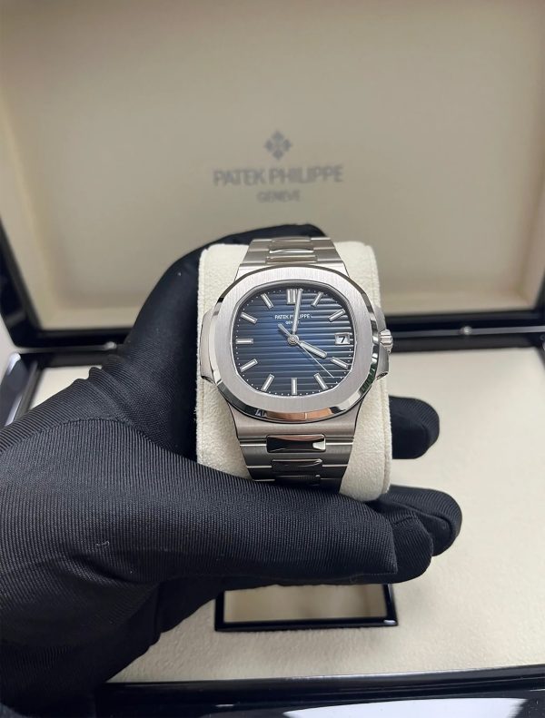 Patek Philippe Nautilus Blue Dial White Gold 58111G-001.