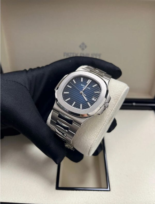 Patek Philippe Nautilus Blue Dial White Gold 58111G-001.