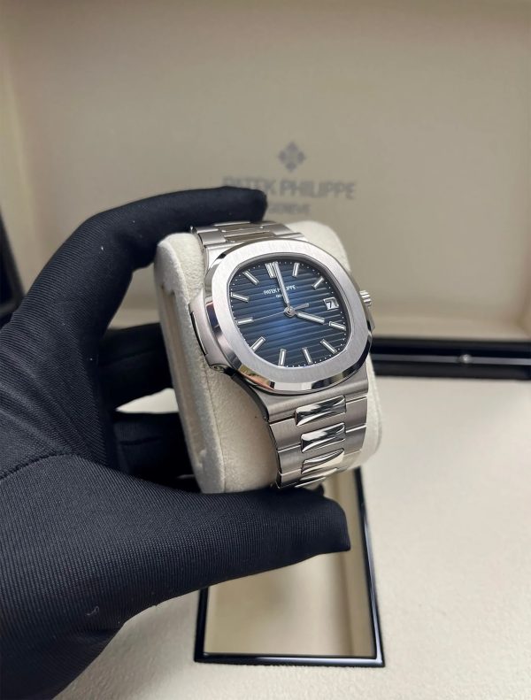 Patek Philippe Nautilus Blue Dial White Gold 58111G-001.