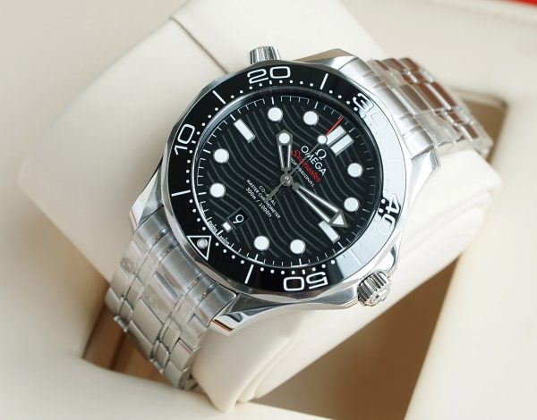 Omega Seamaster Diver 300m Co-Axial Master Chronometer 42mm