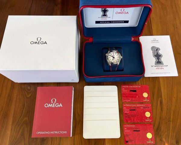 Omega Seamaster “America’s Cup” Automatic Chronometer White Dial Men’s Watch 215.32.43.21.04.001