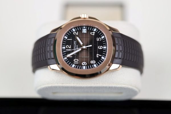 Patek Philippe Aquanaut Rose gold Schoko – 2020 pomflipflops