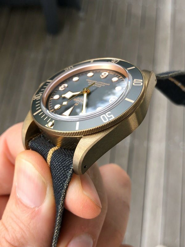 Tudor Black Bay Bronze M79250BA-0002