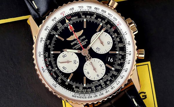 Breitling rb0121211c1p1 Navitimer 43 chronograph.