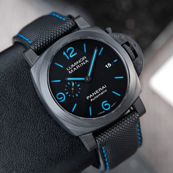 Panerai Luminor Marina Carbotech UNWORN Black Blue Automatic Pam1661