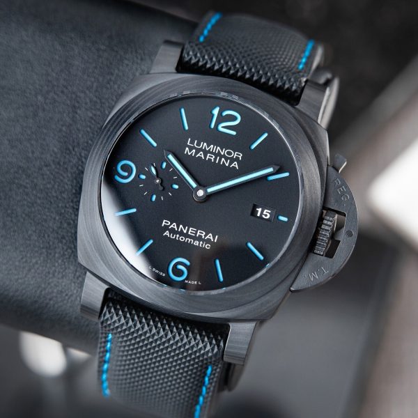 Panerai Luminor Marina Carbotech UNWORN Black Blue Automatic Pam1661