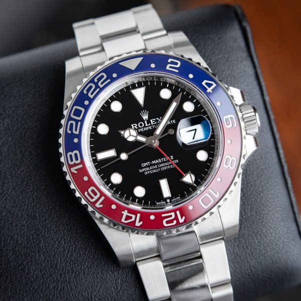 Rolex GMT-Master II Oyster Pepsi Stainless Steel Black Dial 40mm 126710BLRO