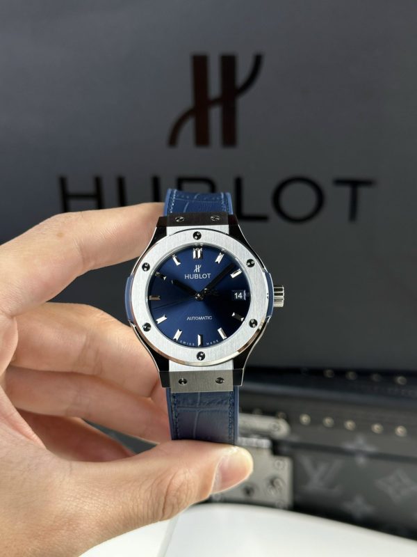 Hublot Classic Fusion Titanium Blue38mm