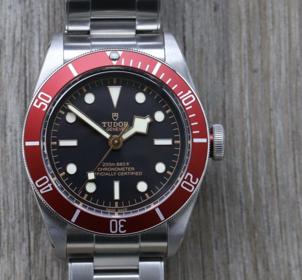 Tudor Heritage Black Bay Red 79230R