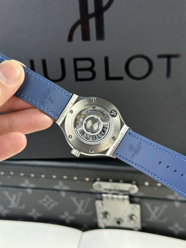 Hublot Classic Fusion Titanium Blue38mm