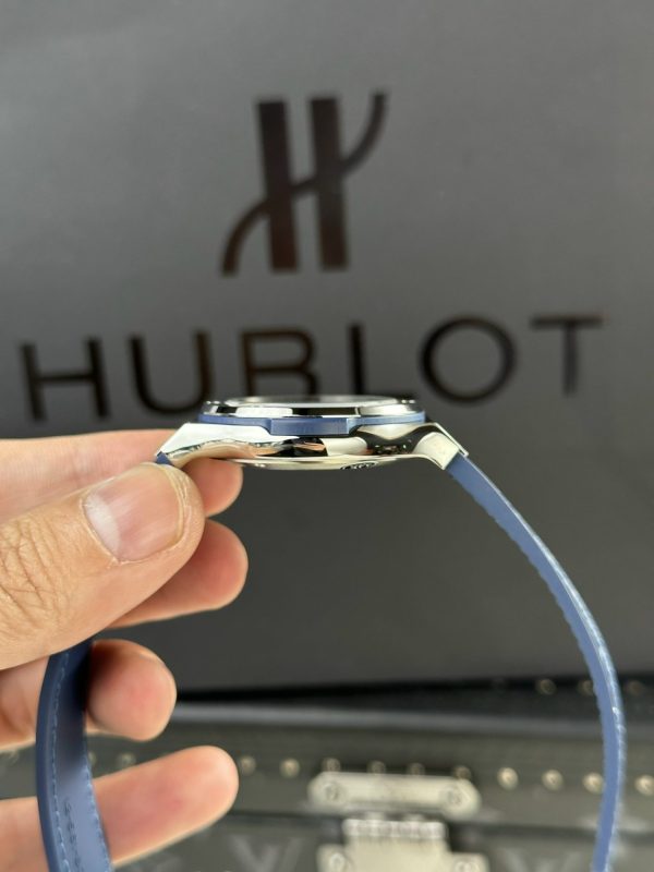 Hublot Classic Fusion Titanium Blue38mm