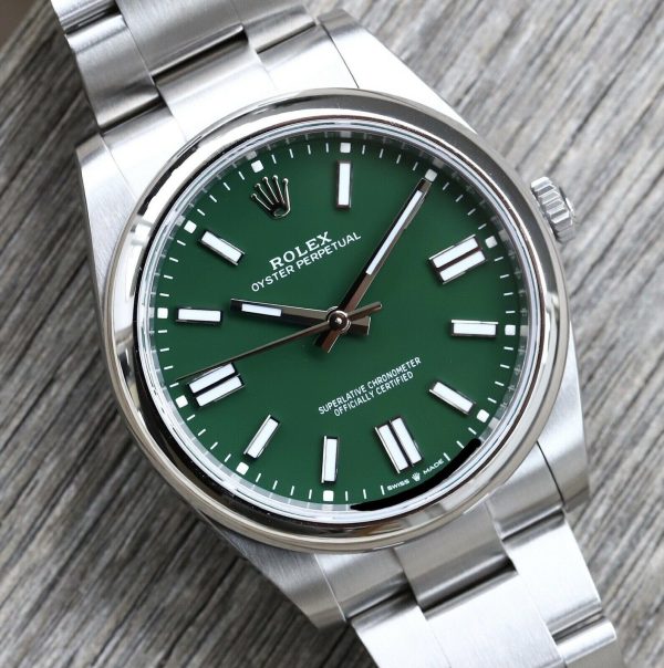 Rolex Oyster Perpetual 41 OP41 Green Dial 124300