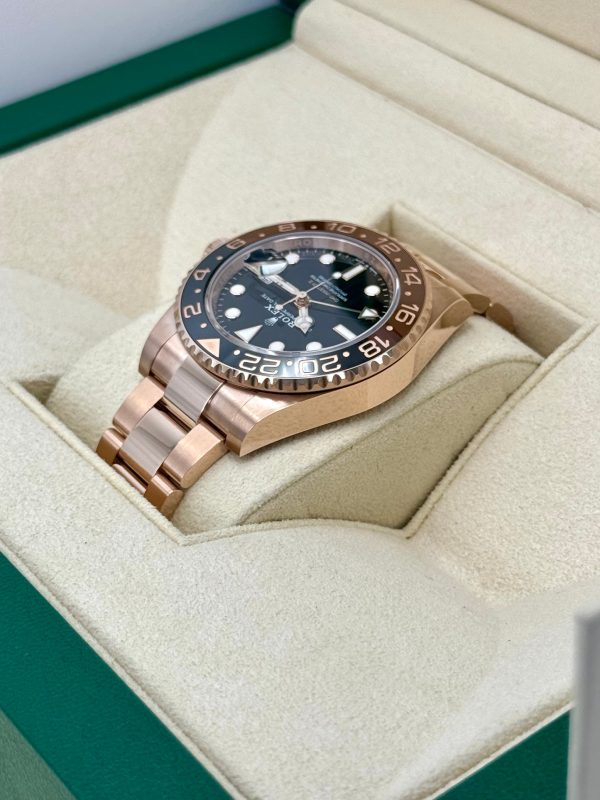 Rolex GMT-Master II “Rootbeer” 40mm 126715CHNR Rose Gold Plated