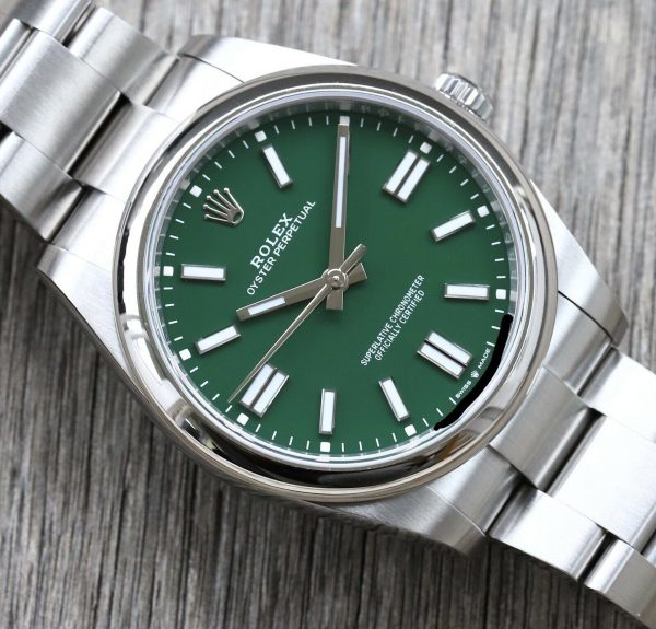 Rolex Oyster Perpetual 41 OP41 Green Dial 124300