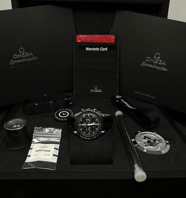 Omega Speedmaster Professional Moonwatch Chronograph 42mm