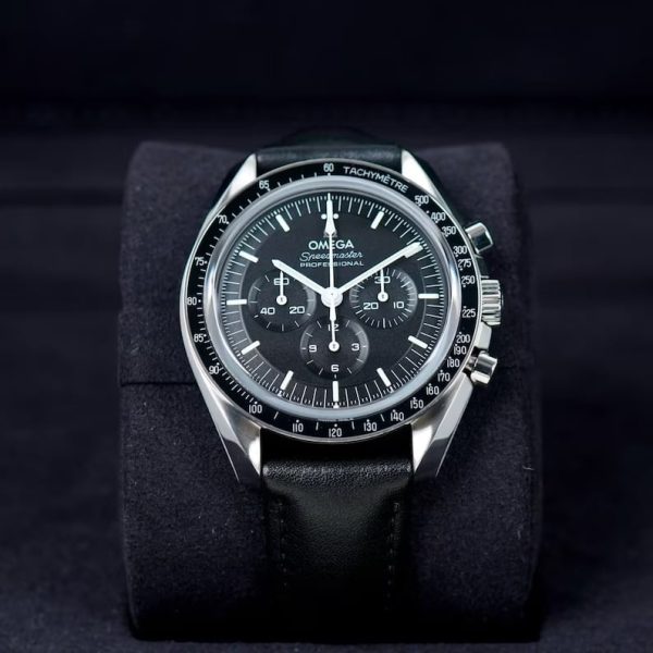 Omega Speedmaster Moonwatch 310.30.42.50.01.002