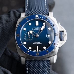 Panerai Luminor Blue Steel PAM01289 44mm