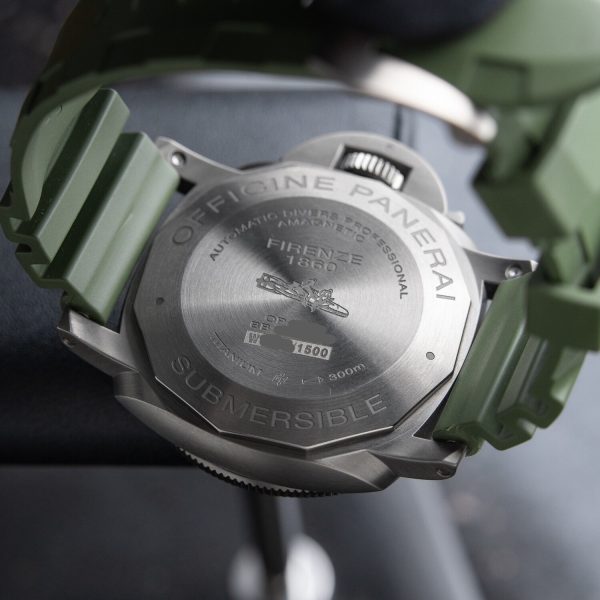 Panerai Luminor Submersible PAM01389 47mm Watch