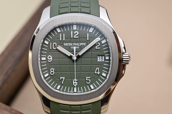 Patek Philippe Aquanaut Jumbo 5168G with Green Dial