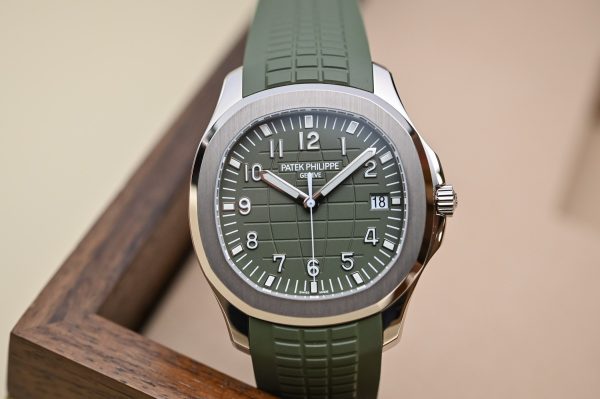 Patek Philippe Aquanaut Jumbo 5168G with Green Dial