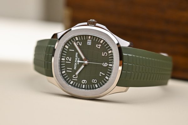 Patek Philippe Aquanaut Jumbo 5168G with Green Dial